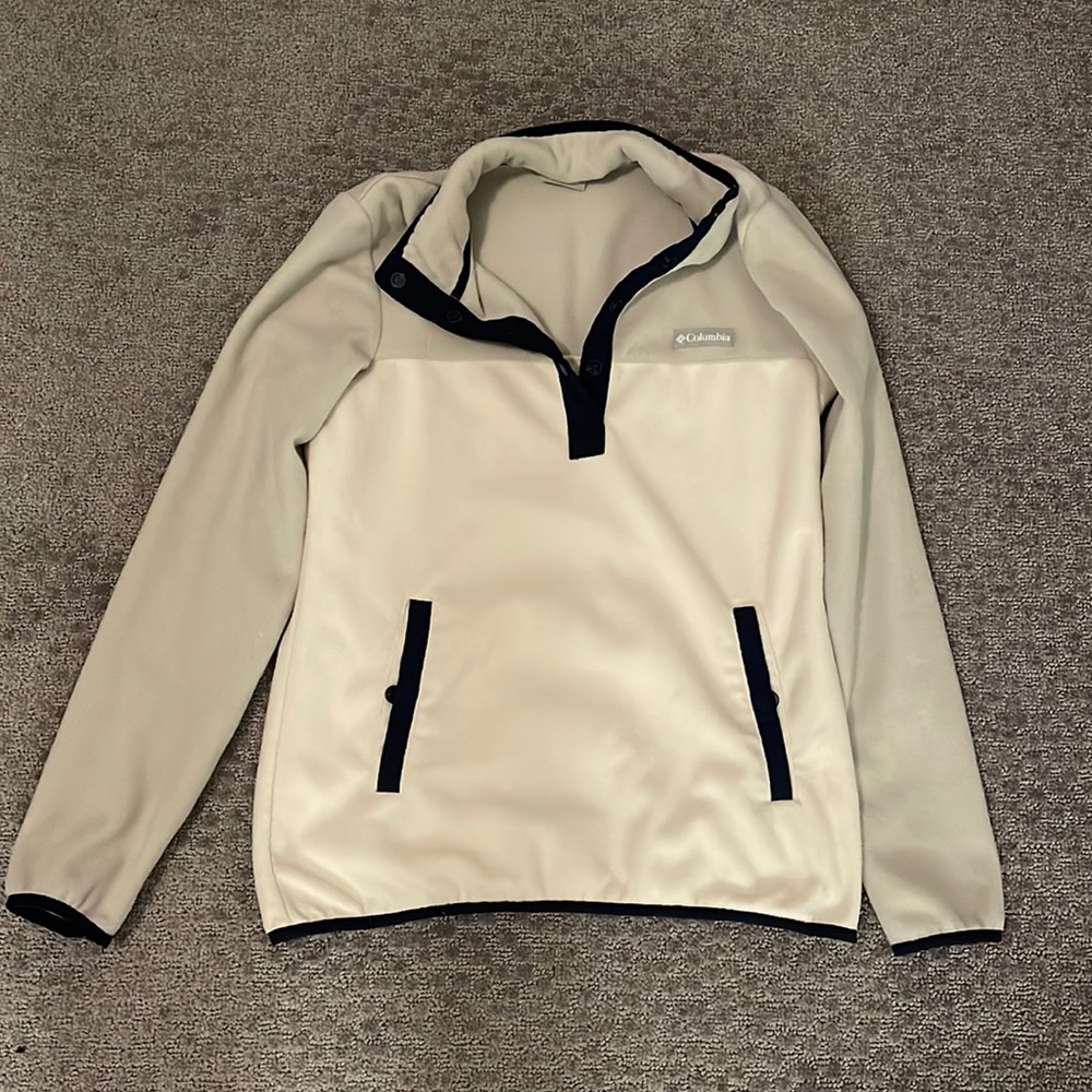 Gray and white Columbia quarter zip fleece sweatshirt